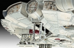 Revell 06718 STAR WARS MILLENNIUM FALCON