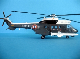 Heller 80368  SUPER PUMA EXOCET