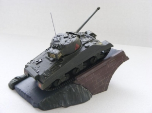 REV03211  Sherman Firefly   1:76