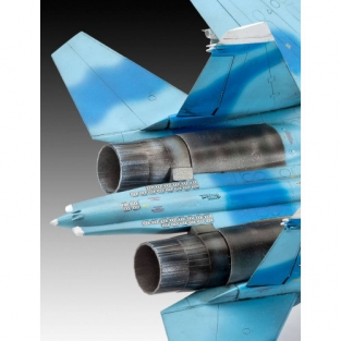 Revell 04937  Sukhoi Su-27 SM Flanker