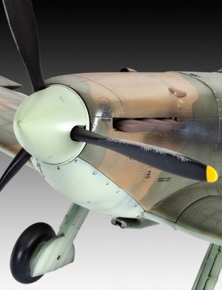 Revell 03986 Supermarine SPITFIRE Mk.IIa RAF Fighter