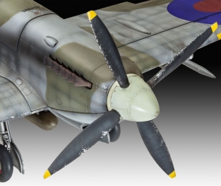 Revell 03927 Supermarine SPITFIRE Mk.IXc RAF Fighter