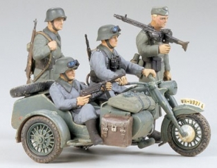 TAM35016  German Motorcycle BMW R75 with Sidecar