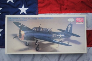 Academy 1651 TBF-1 AVENGER U.S.Navy Torpedo Bomber