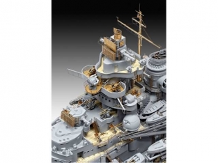 Revell 05160 TIRPITZ German Battleship