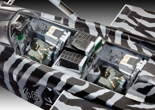 Revell 04923 TORNADO ECR 