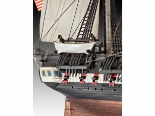 Revell 05472  U.S.S. Constitution