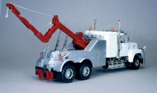 Italeri 3825  U.S.Wrecker Truck