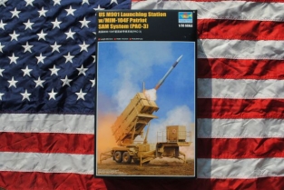 Trumpeter 01040 US M901 Launching Station with MIM-104F Patriot SAM System 