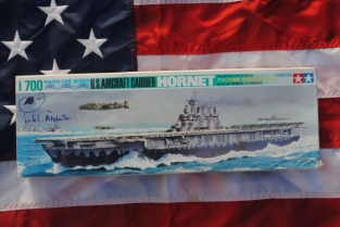 Tamiya 77510 USS HORNET U.S.Navy Aircraft Carrier