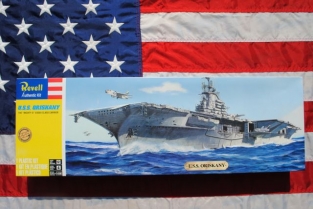 Revell 85-0318 USS ORISKANY 