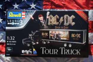 Revell 07453 AC/DC Rock or Bust TOUR TRUCK