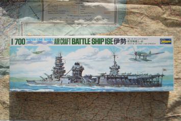 Hasegawa WL-B011 Aircraft Battleship Ise Water Line Series