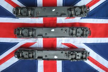 Airfix Graham Farish BR Mk1 SK Second Corridor BR Maroon