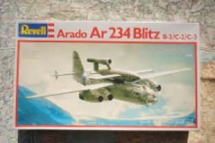 Revell 4162 Arado Ar 234 Blitz B-2/C-2/C-3