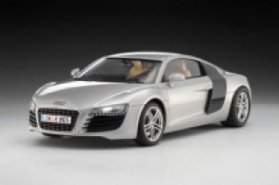 Revell 07398  AUDI R8