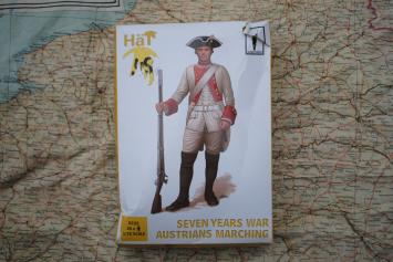 HäT 8322 Austrian Infantry Marching 7 Years War