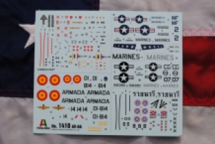 Italeri 1410 AV-8A Harrier