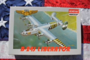 Academy 4402 B-24J LIBERATOR