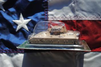 Eaglemoss EAC Military Vehicle 14 BAE Systems M2 Bradley Die Cast Model