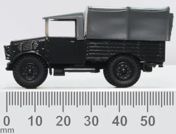 Oxford 76MWD008 Bedford MWD 'Captured Luftwaffe'