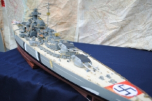 Trumpeter 03702 Bismarck Kriegsmarine Battleship 'built for display'