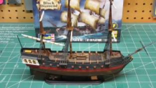 Revell 85-1971 The Black Diamond Pirate Ship