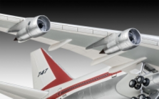 Revell 05686 BOEING 747-100 