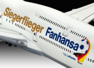 Revell 01111  Boeing 747-8 Fanhansa Siegerflieger