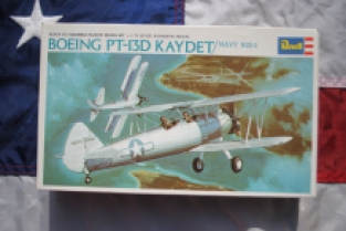 Revell H649 Boeing PT-13D KAYDET / Navy N2S-5