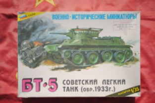 Zvezda 3507 BT-5 Soviet Light Tank 1933