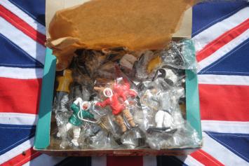 Timpo Toys 24 Bulk box with 36 brand new Eskimos 'présentoir de comptoir' 