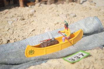 Timpo Toys G.337 Canoe Canoe with Indians + load - Yellow 