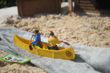 Timpo Toys G.336 Canoe with 2 Indians - Yellow 