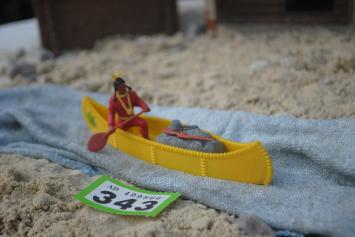 Timpo Toys G.344 Canoe with Indian + cargo 'Yellow with Green Emblem'- rare colour