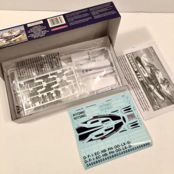 Minicraft Model Kits 11635 Cessna 172