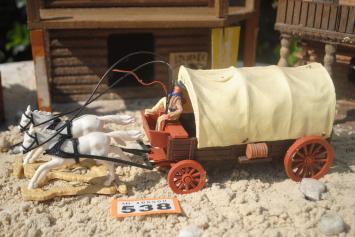 Timpo Toys O.538 Covered wagon with coachman, 2nd version