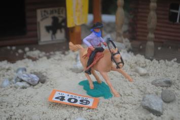 Timpo Toys O.409 Cowboy riding on horse 2nd version