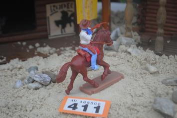 Timpo Toys O.411 Cowboy riding on horse 2nd version