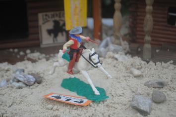 Timpo Toys O.414 Cowboy riding on horse 2nd version