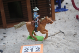 Britains Toys O.212 Cowboy riding on horse