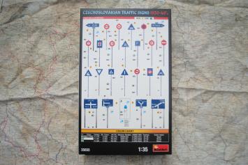 MiniArt 35655 Czechoslovakian Traffic Signs 1930-40’s