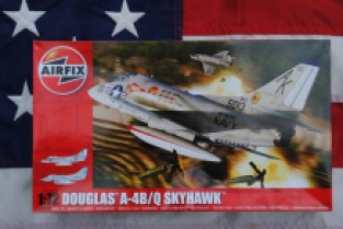 Airfix A03029A DOUGLAS A-4B/Q SKYHAWK