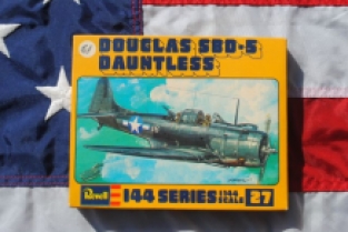 Revell H-1027 Douglas SBD-5 Dauntless