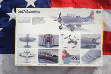 Testors 693 Douglas SBD Dauntless