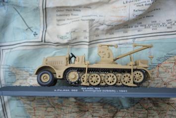 Atlas BN105 Drehkran 6t auf sch. Zugkraftwagen 18t (Sd.Kfz. 9/1). sch.Pz.Abt. 502. Lenigrad (USSR) - 1941