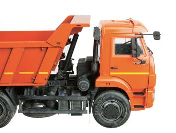 Zvezda 3650 Dump Truck KamAZ 65115