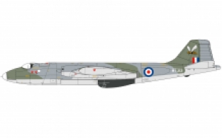 Airfix A10101A ENGLISH ELECTRIC CANBERRA B(i).6/B.20 RAF Bomber