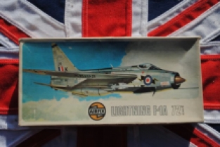 Airfix 02010-3 English Electric LIGHTNING F-1A