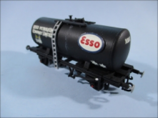 Airfix 02656-3 ESSO TANK WAGON 